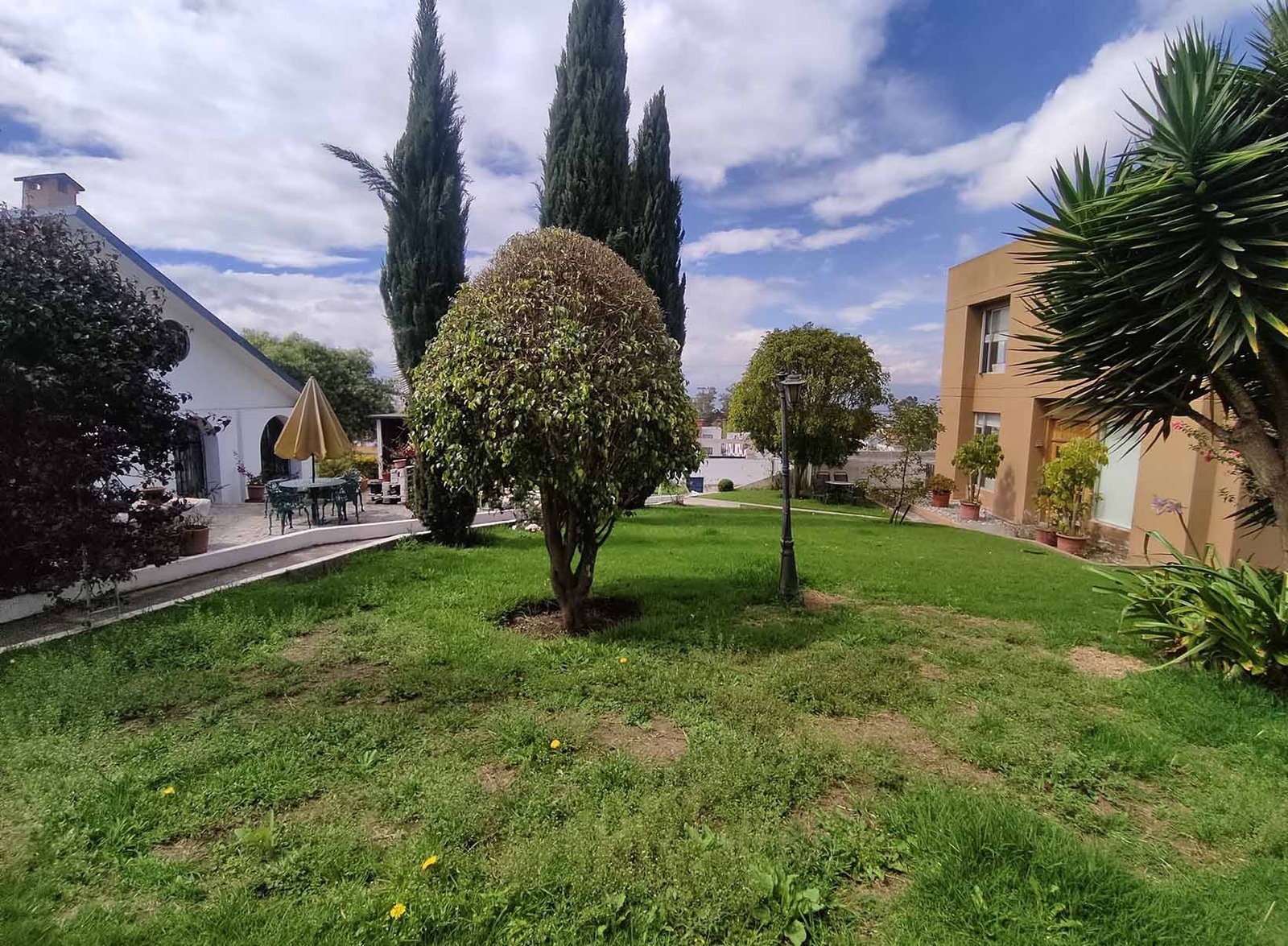 terrenocalderon_casa + terreno